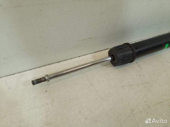 Амортизатор задний Toyota Camry V70 2018