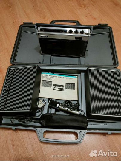 Кассетный магнитофон Sony tc-126cs (1973 г.)