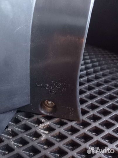 Фонарь задний левый mitsubishi outlander xl