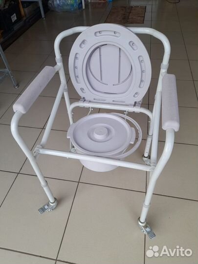 Кресло санитарное