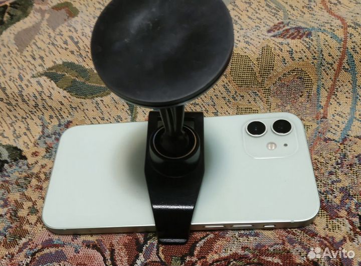 Держатель для телефона на стекло