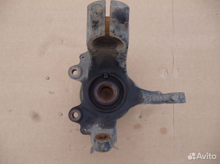 Форд Фокус 2 Кулак поворотный передний правый