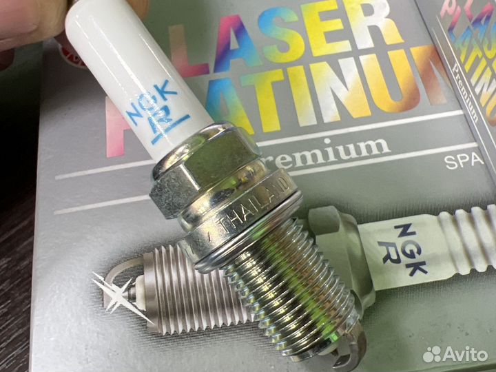 Свечи новые платиновые NGK PFR7S8EG