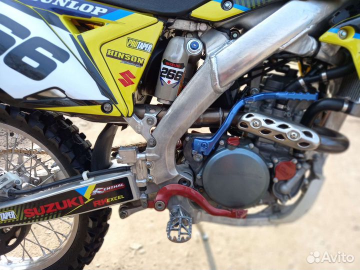 Кросовый мотоцикл suzuki-250rmz