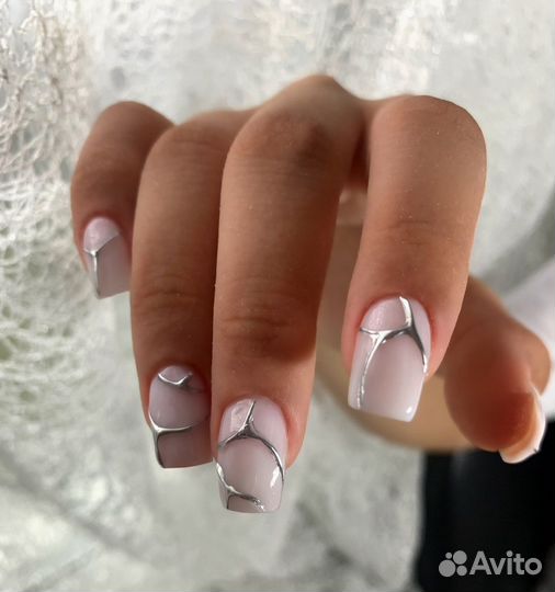 Маникюр-педикюр