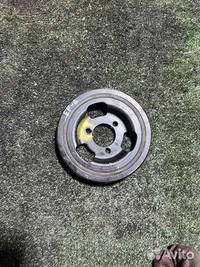 Шкиф коленвала Peugeot 308 1.6 EP6