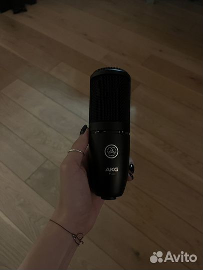 Студийный микрофон AKG p120