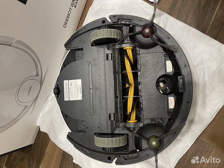 Робот пылесос с влажной уборкой deebot ozmo 900