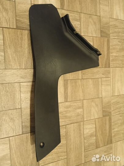 Боковые облицовки центральной консоли Audi 200 C3