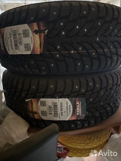 Nokian Tyres Hakkapeliitta 9 205/65 R16