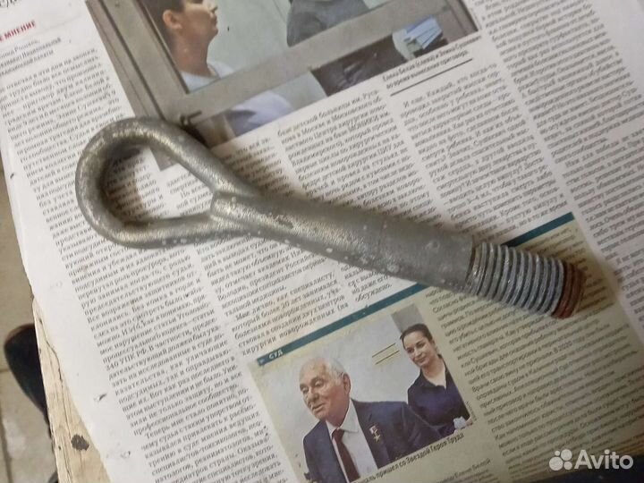 Nissan qashqai j10 Крюк Буксировочный