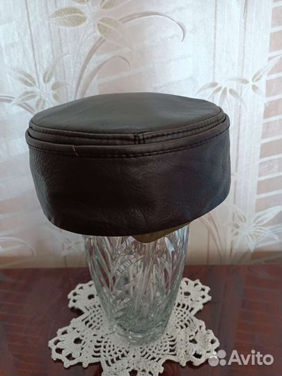 Мужская кожаная кепка