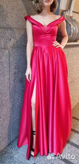 Платье вечернее