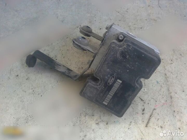 Блок ABS (насос) Ford Focus II 2005-2008