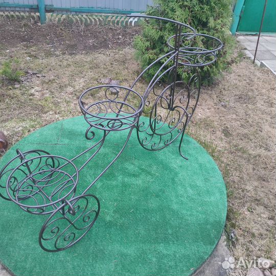Цветочница- велосипед для улицы металлическая