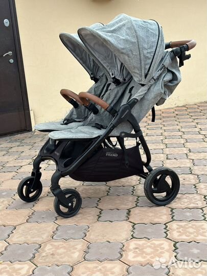 Коляска для двойни