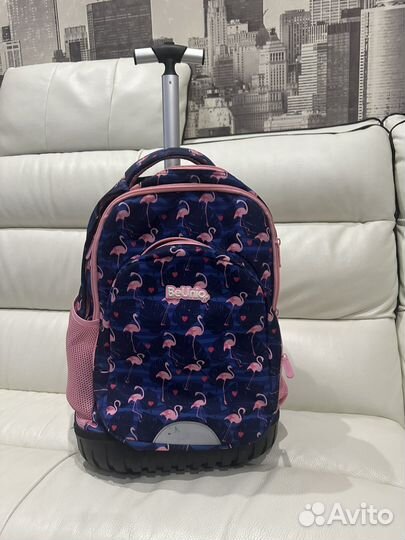 Рюкзак школьный на колесах