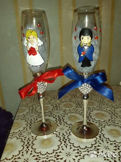 Бокалы свадебные Love is