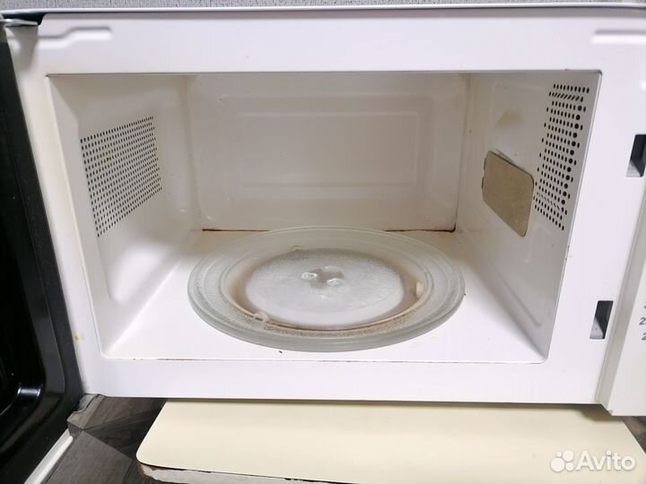 Микроволновая печь