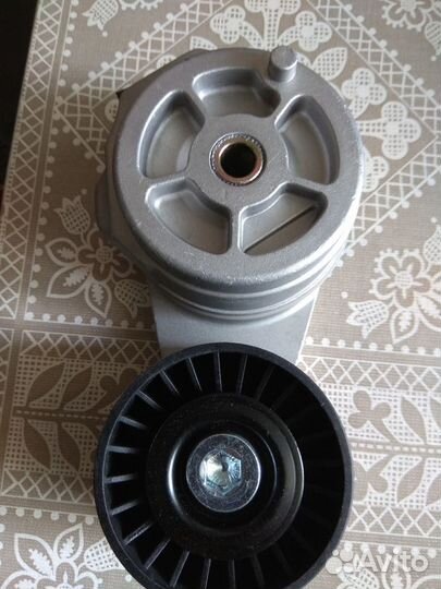 Натяжитель ремня генератора на Валдай