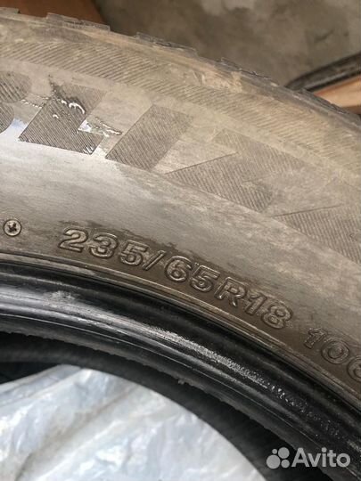 Bridgestone Blizzak DM-V2 235/65 R18 90H