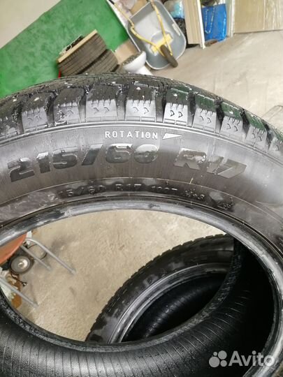 Pirelli Formula Ice 215/60 R17