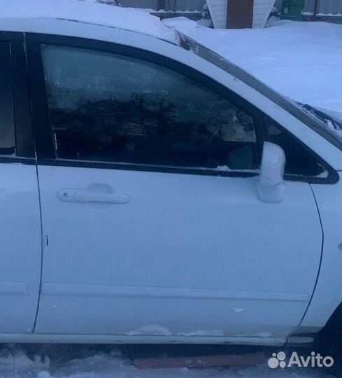 Дверь передняя правая suzuki liana