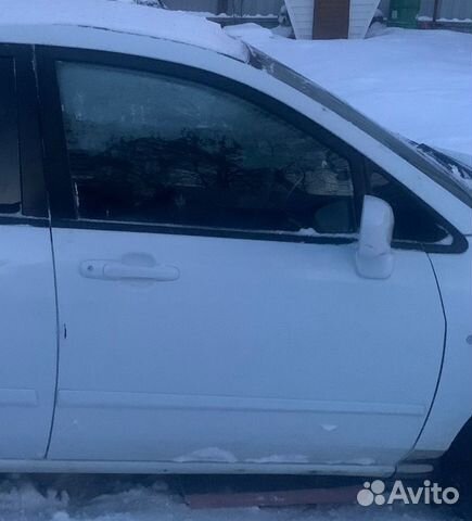 Дверь передняя правая suzuki liana