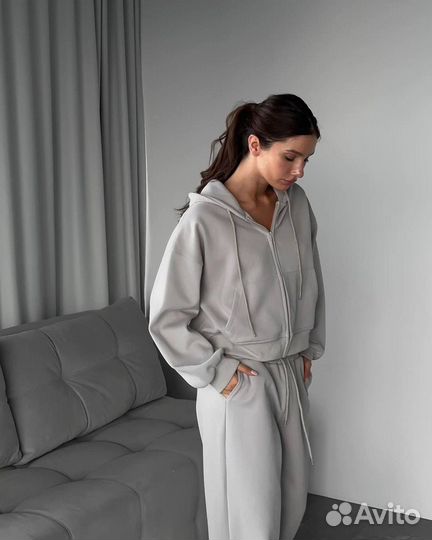 Костюм спортивный женский