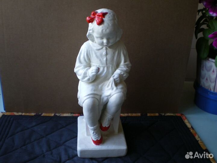 Статуэтка гипсовая