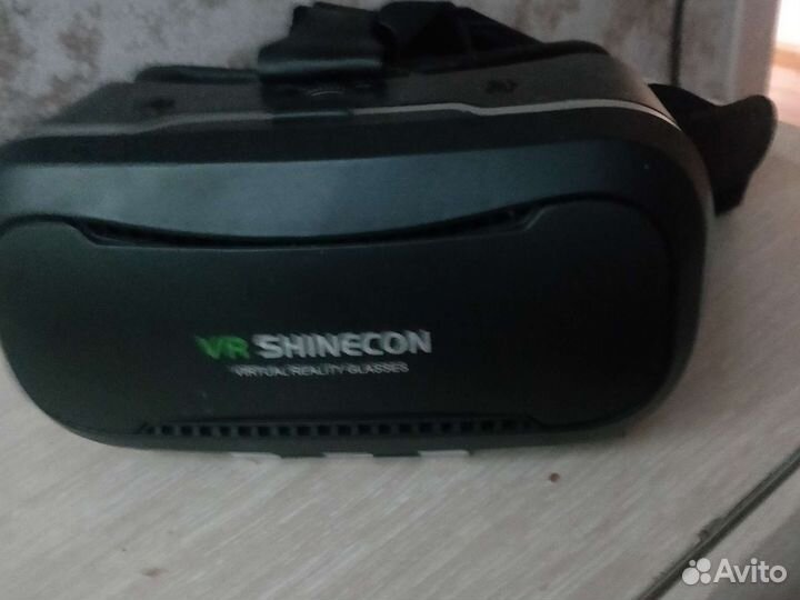 Очки виртуальной реальности для телефона