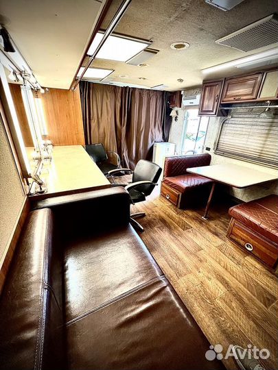 Интегрированный Ford F-53, 1997