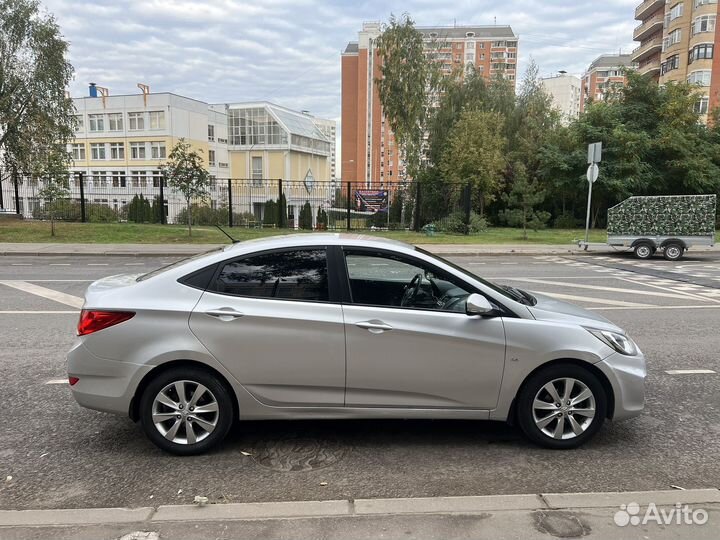 Hyundai Solaris 1.6 AT, 2011, 172 000 км