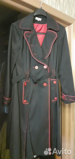 Плащ женский