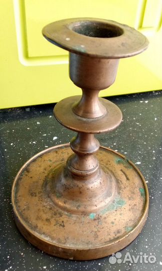 Антикварный латунный подсвечник.юдинъ.клеймо