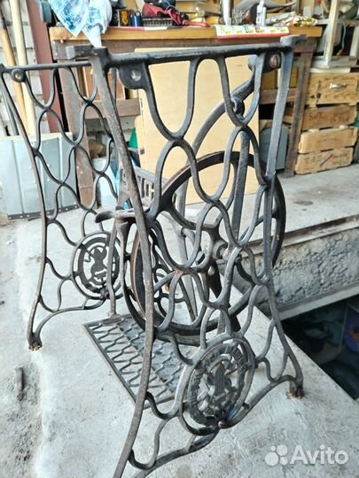 Швейная машинка singer