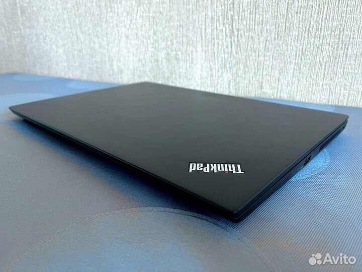 Lenovo ThinkPad T480s сенсорный (i5/ 16 GB/ 256GB)