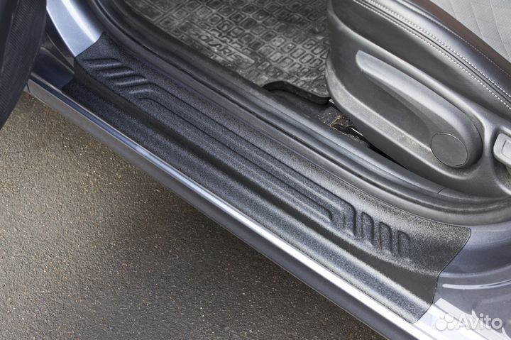 Накладки на пороги Hyundai Solaris 2 (17+) RA