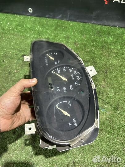 Щиток приборов march к11 1.0 АКПП
