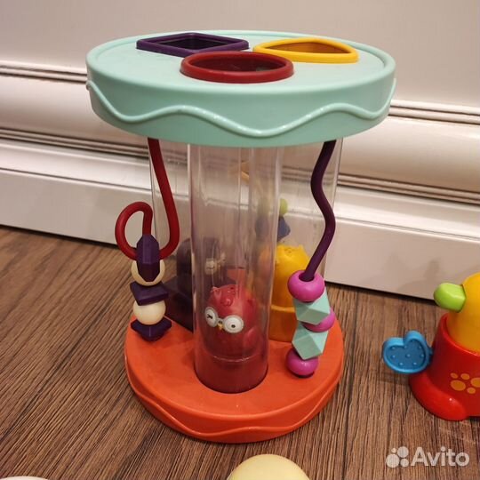 Развивающие игрушки для малышей пакетом