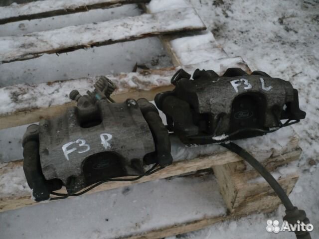 Форд фокус 3 суппорта передние Б. У