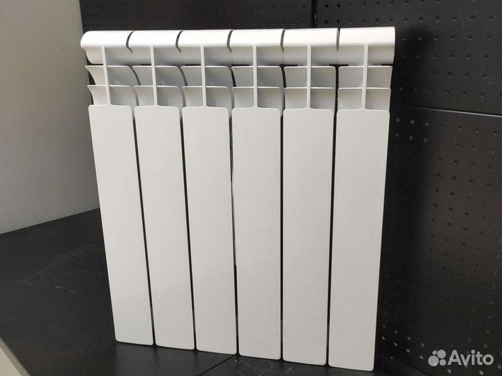 Радиатор отопления биметаллический Rommer BM