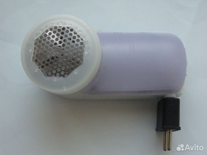 Машинка для удаления катышков с одежды