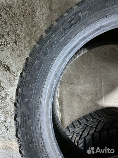 Dunlop Grandtrek MT2 275/45 R20