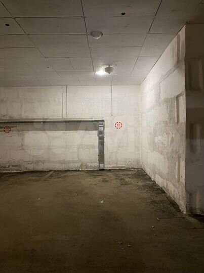 Машиноместо, 19 м²