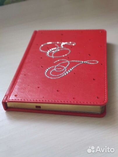 Блокноты, ежедневники