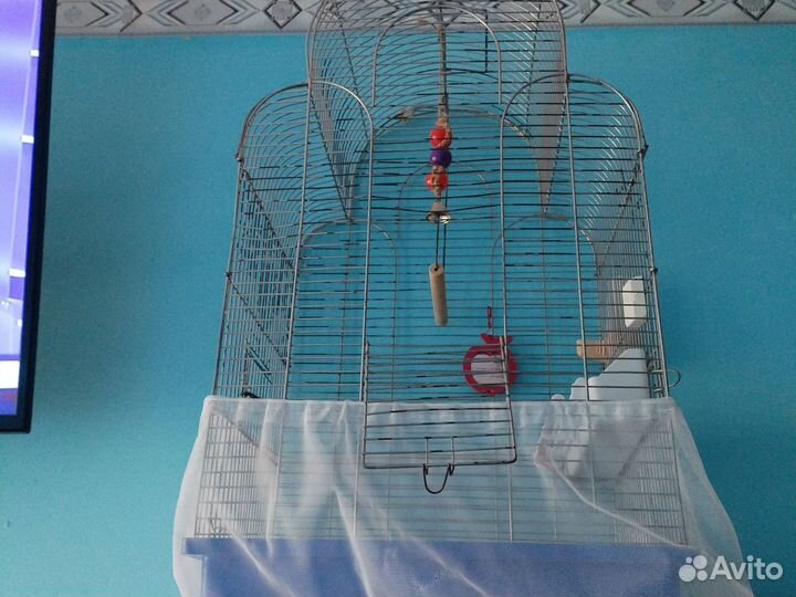 Клетка для крупного попугая
