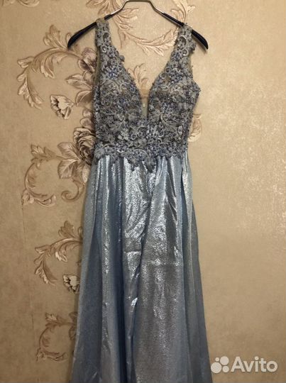 Платье вечернее