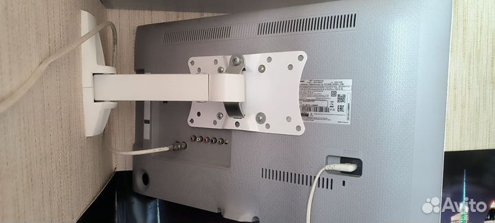 LED телевизор Samsung 24 дюйма