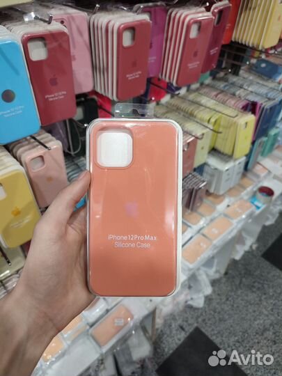 Чехол на iPhone